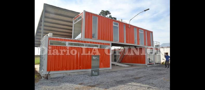 La parte edificada consta de dos aulas, un salón de usos múltiples, un Laboratorio de Investigación de Zoología Aplicada y un galpón de 150 metros. (LA OPINION)