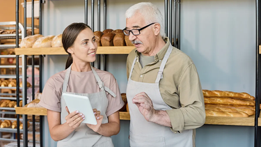 Con esta capacitación, Fehgra busca brindar herramientas concretas para fortalecer a las empresas familiares del sector gastronómico y hotelero, y ayudarlas a proyectarse en el tiempo. Con esta capacitación, Fehgra busca brindar herramientas concretas para fortalecer a las empresas familiares del sector gastronómico y hotelero, y ayudarlas a proyectarse en el tiempo.