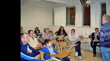 Edgardo Venturi presentó Educación a la carta. (LA OPINION)