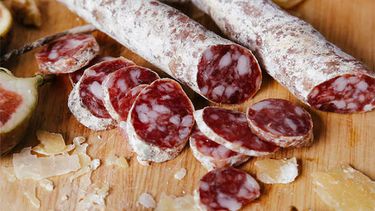 Por tercer año consecutivo la empresa Don Ramón se llevó el título del mejor salame de Argentina. Por tercer año consecutivo la empresa Don Ramón se llevó el título del mejor salame de Argentina.