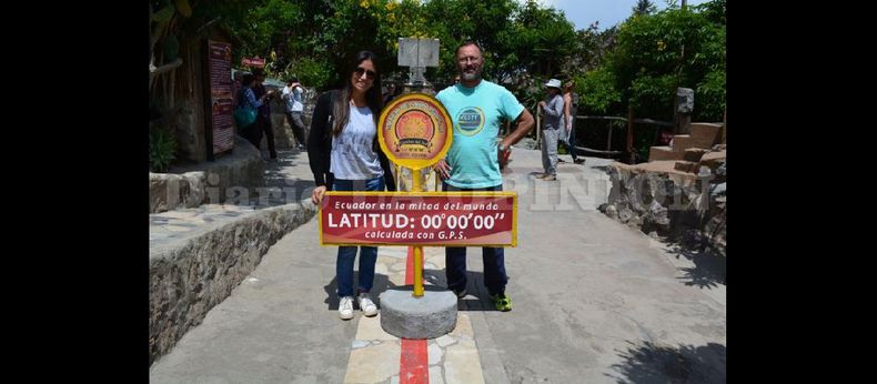 Una de las postales de los viajeros pergaminenses que unieron cinco países en un recorrido de 20.000 kilómetros en su propio auto. (MARCELA Y PATRICIO)