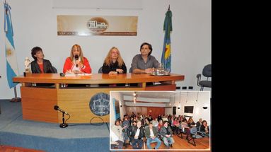Karina Póllice, Graciela Jofré, Silvia Piceda y Sebastián Cuattromo fueron los disertantes durante la jornada. (COLEGIO DE ABOGADOS)