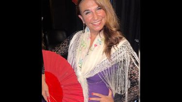 La profesora nacional de danzas María Elena Oviedo, directora del Instituto La Bayadera de la ciudad de Pergamino. La profesora nacional de danzas María Elena Oviedo, directora del Instituto La Bayadera de la ciudad de Pergamino.