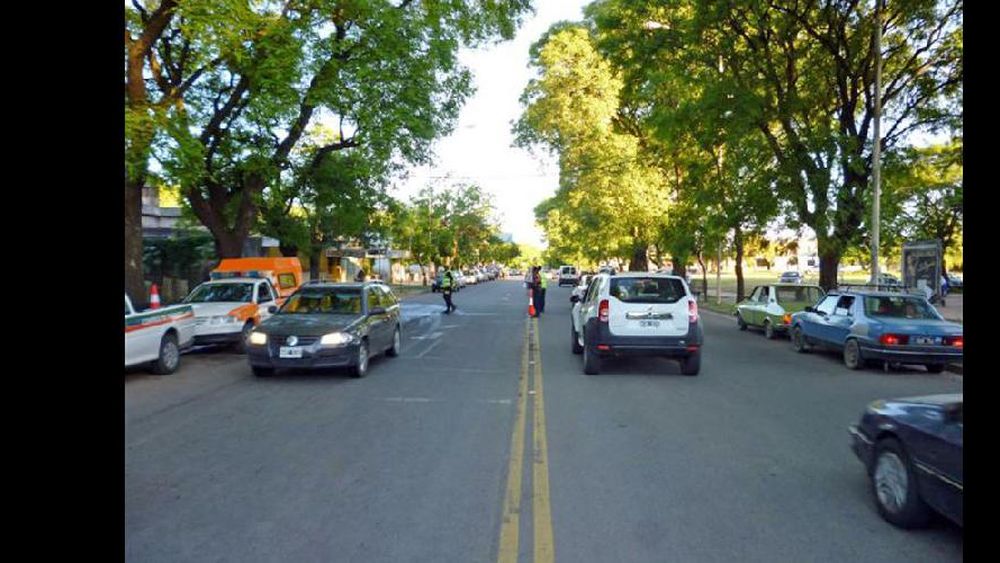 El exceso de velocidad es una de las cuestiones principales que causan accidentes. (LA OPINION)
