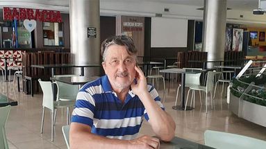 Inspirado por Rancagua y la llanura pampeana, Angel Ricardo Juárez desarrolló un estilo propio, luminoso y colorido, con impronta del impresionismo clásico. Inspirado por Rancagua y la llanura pampeana, Angel Ricardo Juárez desarrolló un estilo propio, luminoso y colorido, con impronta del impresionismo clásico.