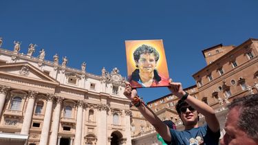 Carlo Acutis, apodado “el influencer de Dios” o “santo millennial” . Carlo Acutis, apodado “el influencer de Dios” o “santo millennial” .