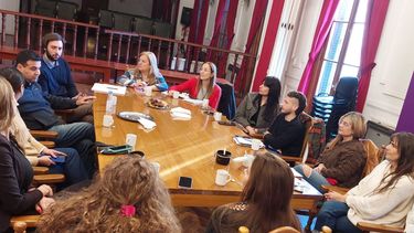 La Mesa Local se reúne mensualmente para abordar diferentes temáticas relacionadas con menores. La Mesa Local se reúne mensualmente para abordar diferentes temáticas relacionadas con menores.