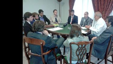 Previo al acto de la jura, los nuevos profesionales recibieron una charla informativa sobre la labor del Derecho. (COLEGIO DE ABOGADOS)