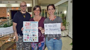 Javier, Pilar y Eliana los impulsores de la iniciativa solidaria. (LA OPINION)