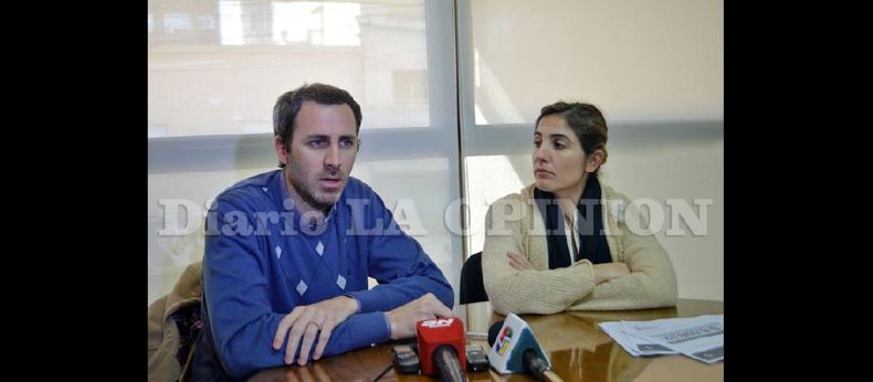 Agudo del Pami y Ball Lima de la Anses indicaron que se recorren las zonas afectadas para identificar a los titulares de beneficios sociales damnificados. (LA OPINION)