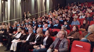 Numerosas personas acompañaron al Taller en sus bodas de oro. Numerosas personas acompañaron al Taller en sus bodas de oro.