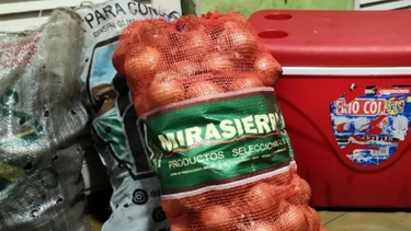 Dos mayores y un menor detenidos por robo de una verdulería en San Nicolás Dos mayores y un menor detenidos por robo de una verdulería en San Nicolás