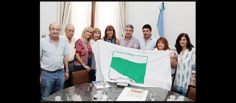El intendente encabezó el encuentro con representantes de la Asociación Descendientes Italianos Emilia Romagna. (PRENSA MUNICIPALIDAD)
