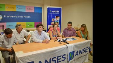 Lisandro Bormioli, Eugenia Ball Lima y concejales del Frente para la Victoria destacaron la gestión colectiva. (LA OPINION)