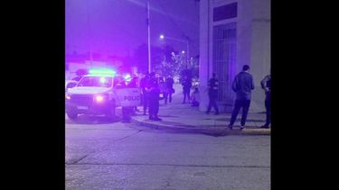 Este lunes a la noche en San Lorenzo y Siria la Policía aprehendió a un individuo de 21 años que blandió un cuchillo y amenazó con herir a una persona por una disputa verbal subida de tono.