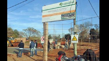 Los trabajos en Jorge Newbery están en marcha y esperan  terminarlos en un plazo no mayor a los 180 días. (LA OPINION)
