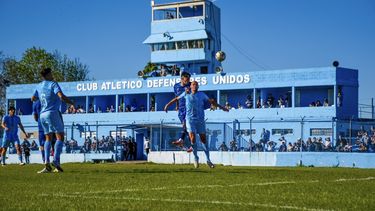 En el Predio Lionel Messi de la Asociación del Fútbol Argentino (AFA), se realizó el sorteo del fixture correspondiente al Torneo de la Primera B Metropolitana, certamen que Defensores Unidos de Zárate afrontará en la temporada 2026 con renovadas expectativas. En el Predio Lionel Messi de la Asociación del Fútbol Argentino (AFA), se realizó el sorteo del fixture correspondiente al Torneo de la Primera B Metropolitana, certamen que Defensores Unidos de Zárate afrontará en la temporada 2026 con renovadas expectativas.