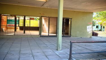 Tras el llamado a licitación y la presentación de tres propuestas finalmente la firma Espacio Delta dio inicio la obra que proyecta una propuesta gastronómica en donde funcionó la terminal de ómnibus en el radio comprendido por las calles Uruguay, Oliveira Cézar, Gomendio y San Martín. Tras el llamado a licitación y la presentación de tres propuestas finalmente la firma Espacio Delta dio inicio la obra que proyecta una propuesta gastronómica en donde funcionó la terminal de ómnibus en el radio comprendido por las calles Uruguay, Oliveira Cézar, Gomendio y San Martín.