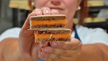 El alfajor con gusto a carlito, una golosina bien rosarina. El alfajor con gusto a carlito, una golosina bien rosarina.