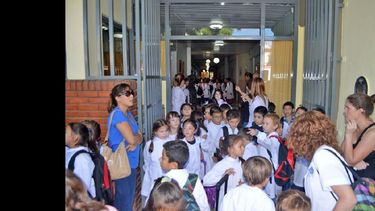 Novela del verano: gremios docentes y el Gobierno. (ARCHIVO LA OPINION)