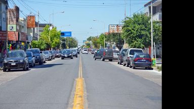 La idea de la Cámara de Comercio es hacer de esta zona un centro comercial a cielo abierto. (LA OPINION)