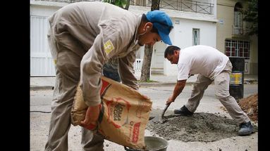 Ayer las obras se llevaron a cabo en la zona de avenida Colón e Intendente Biscayart. (LA OPINION)