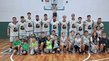 Los Andes de Villa Ramallo, uno de los protagonistas del Apertura en San Nicolás. Los Andes de Villa Ramallo, uno de los protagonistas del Apertura en San Nicolás.