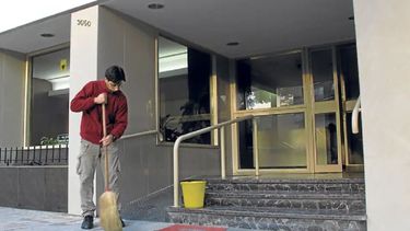 En palabras del Secretario General del SUTERyH Pergamino, Antonio Correa, el encargado de edificios es “el corazón silencioso del edificio, ese trabajador que da respuesta antes de que el vecino tenga que hacer el reclamo”.