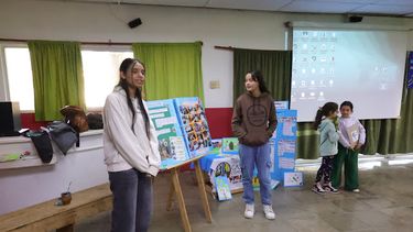 La instancia local del programa provincial Decisión Niñez se desarrolló en las instalaciones del Centro Integrador Comunitario, ubicado en la intersección de Hermano Indio y Casella. La instancia local del programa provincial Decisión Niñez se desarrolló en las instalaciones del Centro Integrador Comunitario, ubicado en la intersección de Hermano Indio y Casella.