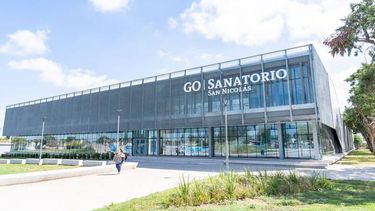 Concesionado a Grupo Oroño, el hospital que la Municipalidad de San Nicolás construyó en la zona sur de la ciudad comenzó a brindar servicios el martes de la semana pasada, en coincidencia con el 278 aniversario de la fundación de la ciudad. Concesionado a Grupo Oroño, el hospital que la Municipalidad de San Nicolás construyó en la zona sur de la ciudad comenzó a brindar servicios el martes de la semana pasada, en coincidencia con el 278 aniversario de la fundación de la ciudad.