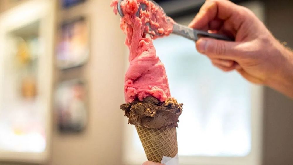 Con un promedio de 7,3 kilos por persona al año, el helado se ratifica como un pilar de la cultura. Con un promedio de 7,3 kilos por persona al año, el helado se ratifica como un pilar de la cultura.