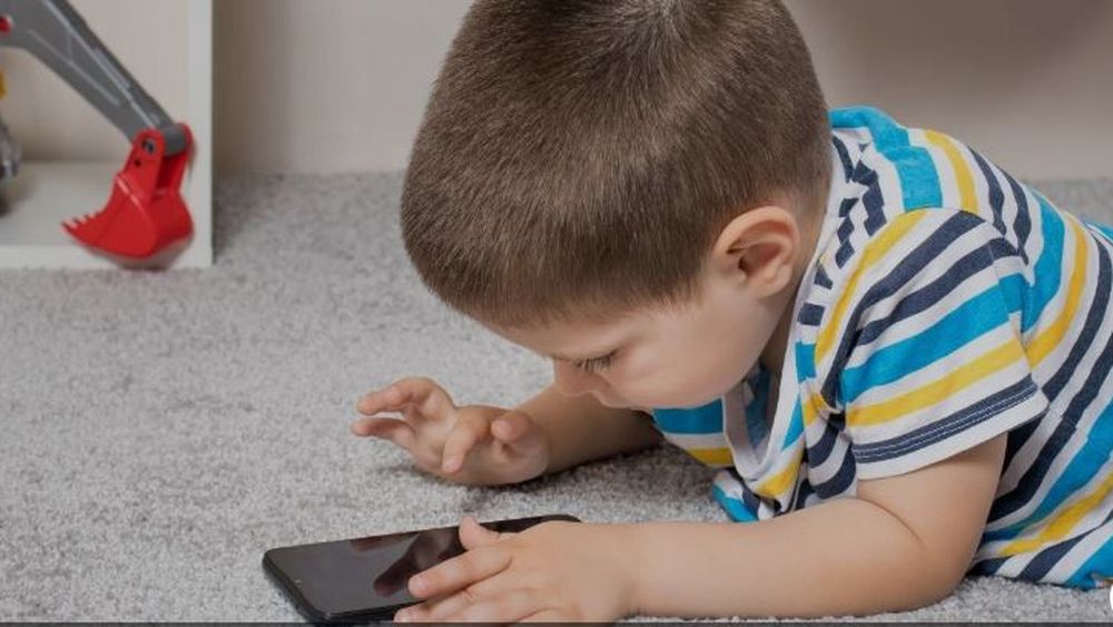 El objetivo es brindar herramientas prácticas y conocimientos actualizados para acompañar a niños, niñas y adolescentes en su desarrollo en el entorno digital.