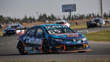 Tiago Pernía vivió un fin de semana soñado en el autódromo de San Nicolás. Tiago Pernía vivió un fin de semana soñado en el autódromo de San Nicolás.