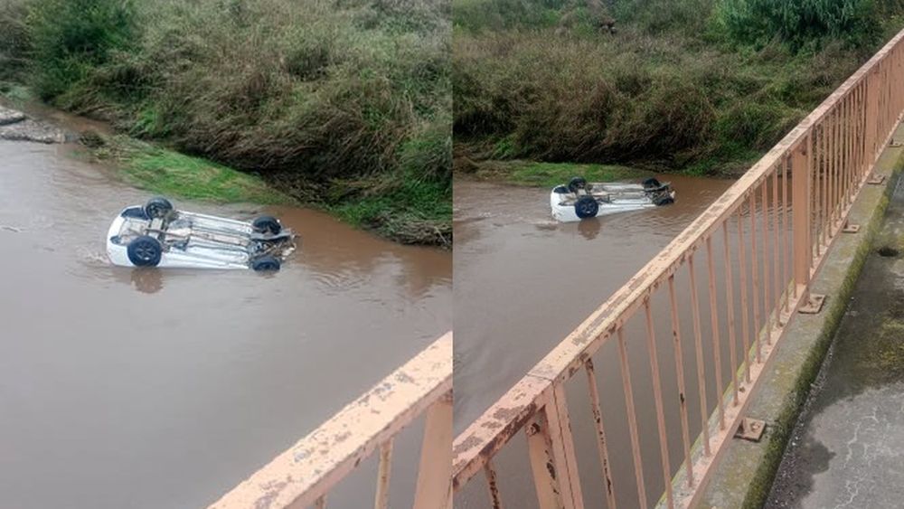 El automóvil despistó y volcó en un arroyo cerca de Bigand. El automóvil despistó y volcó en un arroyo cerca de Bigand.