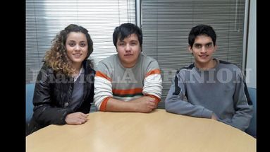 Integrantes del Foro de Jóvenes brindaron detalles acerca de las actividades que están organizando. (LA OPINION)