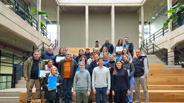 El intendente de San Nicolás entregó escrituras de las viviendas a familias de la ciudad El intendente de San Nicolás entregó escrituras de las viviendas a familias de la ciudad