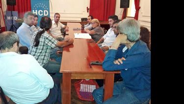 Los integrantes de la veeduría se reunieron y hablaron varios temas. (LA OPINION)