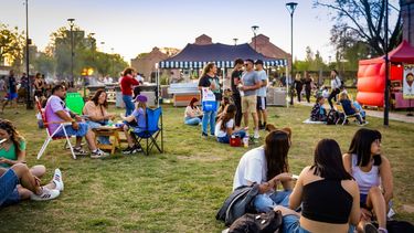 Potenciate no solo representa un paseo atractivo para las familias pergaminenses, sino que se ha convertido en una vidriera de oportunidades para quienes emprenden. Potenciate no solo representa un paseo atractivo para las familias pergaminenses, sino que se ha convertido en una vidriera de oportunidades para quienes emprenden.