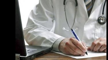 Los médicos son optimistas en restablecer el servicio. (ARCHIVO LA OPINION)