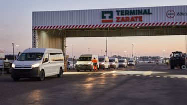 De Zárate al mercado latinoamericano: Toyota Argentina exporta HIACE a Brasil De Zárate al mercado latinoamericano: Toyota Argentina exporta HIACE a Brasil