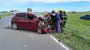 El choque múltiple involucró a un auto Chevrolet, un vehículo utilitario y un camión. El choque múltiple involucró a un auto Chevrolet, un vehículo utilitario y un camión.