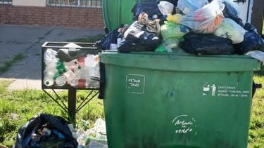 la municipalidad de pergamino pide cuidar los contenedores de basura la municipalidad de pergamino pide cuidar los contenedores de basura