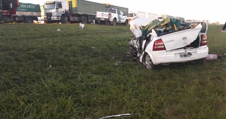 La Fiscalía de Junín aguarda los resultados de las pericias para establecer una imputación penal en el siniestro vial en el que fallecieron una joven y un bebé.