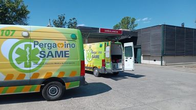 Una ambulancia de Same trasladó al adulto mayor con lesiones provocadas por un disparo de arma de fuego. Una ambulancia de Same trasladó al adulto mayor con lesiones provocadas por un disparo de arma de fuego.