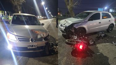 Una ambulancia de Same trasladó al conductor de la moto al Hospital San José con severos traumatismos que generaron su internación en la sala de cuidados intensivos. Una ambulancia de Same trasladó al conductor de la moto al Hospital San José con severos traumatismos que generaron su internación en la sala de cuidados intensivos.
