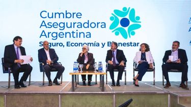 La Cumbre Aseguradora Argentina es el principal encuentro sectorial que busca impulsar el desarrollo y la relevancia del seguro en la economía argentina. La Cumbre Aseguradora Argentina es el principal encuentro sectorial que busca impulsar el desarrollo y la relevancia del seguro en la economía argentina.