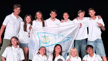 El equipo perteneciente a la escuela náutica del Club Náutico San Pedro tuvo un excelente desempeño en el certamen desarrollado en el Club de Regatas La Plata. El equipo perteneciente a la escuela náutica del Club Náutico San Pedro tuvo un excelente desempeño en el certamen desarrollado en el Club de Regatas La Plata.