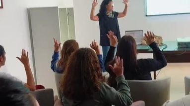 Taller de Lengua de Señas para empleados municipales de Arrecifes. Taller de Lengua de Señas para empleados municipales de Arrecifes.