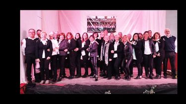 El Coro de Guerrico, dirigido por el profesor Juan Carlos Migliaro, festejará su 10º aniversario. El Coro de Guerrico, dirigido por el profesor Juan Carlos Migliaro, festejará su 10º aniversario.