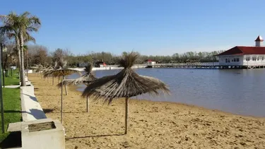 Música en el río y el desfile de los Granaderos encabezan las propuestas gratuitas para el fin de semana. Música en el río y el desfile de los Granaderos encabezan las propuestas gratuitas para el fin de semana.